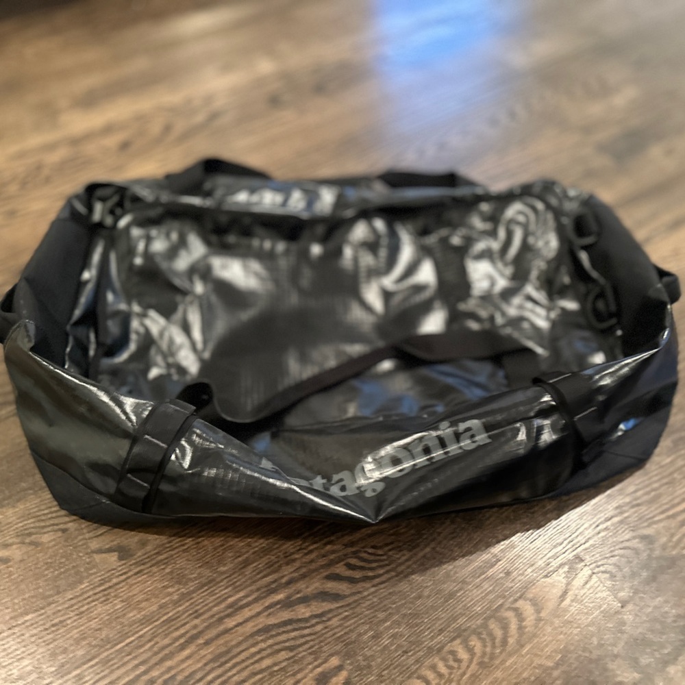 Patagonia black hole bag $99 and packing cubes $55